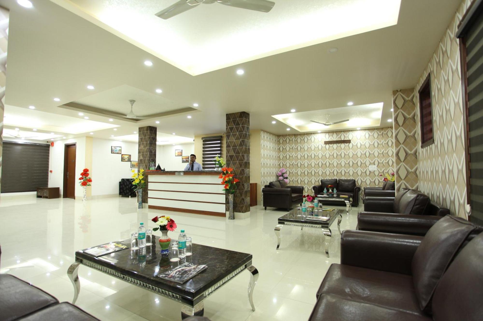 Hotel Hc Grand Yeni Delhi Dış mekan fotoğraf